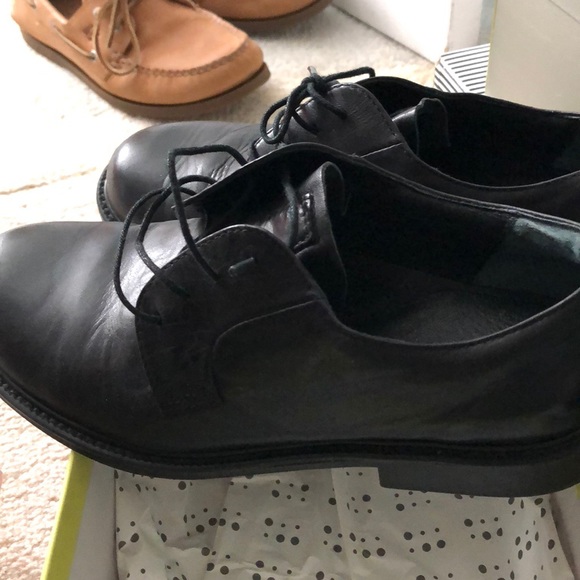 Boys soft leather dress shoes from Nordstrom - Picture 1 of 3